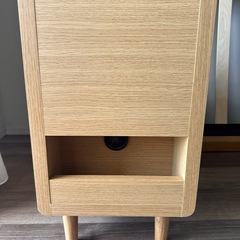 サイドテーブルの画像