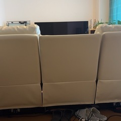 ニトリ　リクライニング電動　ソファー
の画像