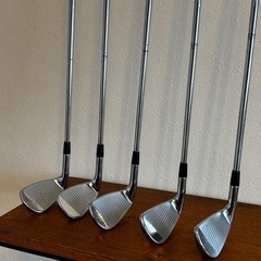 Titleist タイトリスト AP2 FORGED アイアンセット（5本）バック付きの画像