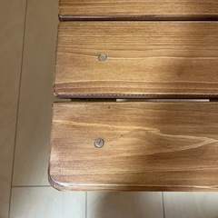 小さな木製椅子　インテリアにもの画像