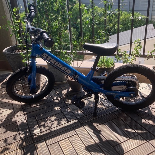 ストライダー14x スタンド付き