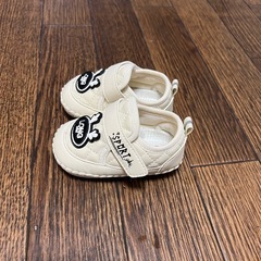 子供の靴の画像