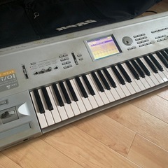  【ジャンク】KORG TRITON 61鍵