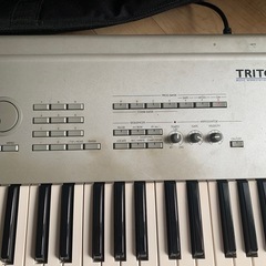  【ジャンク】KORG TRITON 61鍵の画像