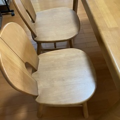お譲り先決定！カリモク　ダイニングテーブル　椅子4脚の画像