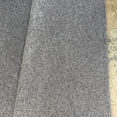 80%OFF 1枚　100円　タイルカーペット  端材　訳ありの画像