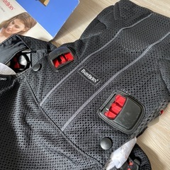 取引中⭐︎ベビービョルン 抱っこ紐　メッシュ　の画像