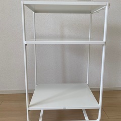 【問い合わせ停止】移動できる白ラックの画像