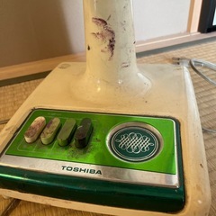 レトロ扇風機TOSHIBAの画像