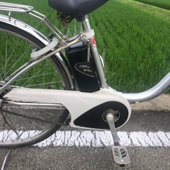 パナソニック電動自転車8.9アンペア充電器も譲渡証明書も付いております
の画像