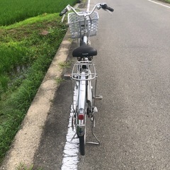 パナソニック電動自転車8.9アンペア充電器も譲渡証明書も付いております
の画像