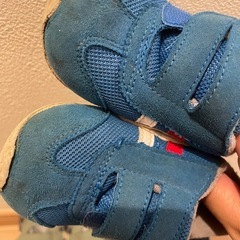 子供用靴　アシックス　ニューバランスの画像
