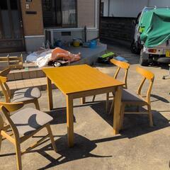 ダイニング伸びるテーブルの画像