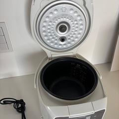 炊飯器【3合まで1-2人用】の画像