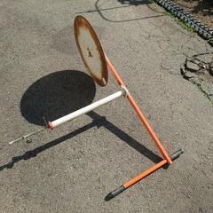 ②SPREADER スプレッダー 
畦 
シート張り機 
畔シート の画像