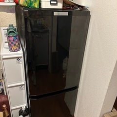 三菱146リットル冷蔵庫