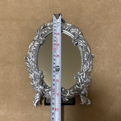 未使用　シルバー天使彫刻オーバルミラーの画像