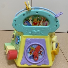 はじめて英語 くまのプーさん 絵本でおしゃべり! ゆびさき知育いっぱいできた　タカラトミーの画像
