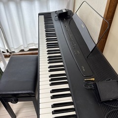 電子ピアノの画像