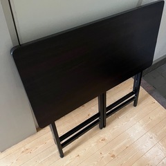 折りたたみ机の画像