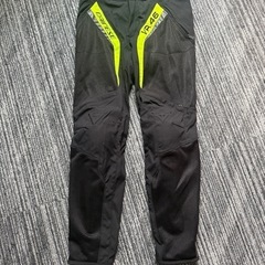 メッシュパンツDAINESE