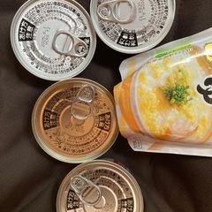 期限間近　缶詰　　おかゆの画像