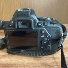 Nikon D3500 デジタル一眼レフカメラ　ボディ　レンズはおまけの画像