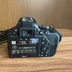 Nikon D3500 デジタル一眼レフカメラ　ボディ　レンズはおまけの画像