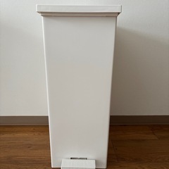 ゴミ箱（45L）の画像