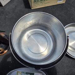 キャンプ用品ランタン半合の画像