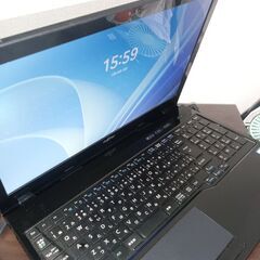 綺麗　富士通　6世代高性能4コア8スレッド版Corei7 　高速大容量SSD240G　メモリ8G　薄型スリム　Webカメラ内蔵　 テンキー　大画面15.6インチHDMI出力 USB3.0 Wifi対応の画像