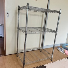 スチールラックの画像