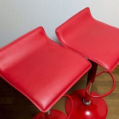 可愛いレッドカラーのカウンターチェア☆高さ調整可能☆美品 インテリア 家具家電出品中【おまとめ2万円以上で送料無料】熊本限定の画像