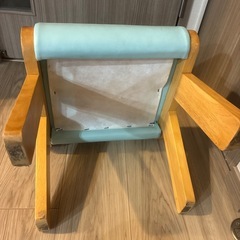 子供の椅子の画像