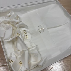 DIOR   マフラー空箱の画像