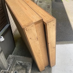1m×1m 木材のパネル3枚の画像