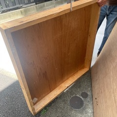 1m×1m 木材のパネル3枚の画像