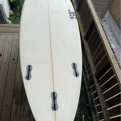 【FCS2フィン付き】ショート サーフボードJS monstabox 6’2”　の画像