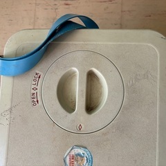 クーラーボックス　釣り用の画像