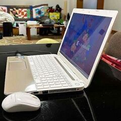 東芝 dynabook Win11 Corei3 SSD メモリー8G Office マウス付 美品の画像