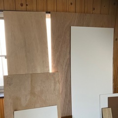 ベニヤ板半端物10枚☆建築資材☆木板☆DIY☆薄くて軽い板の画像