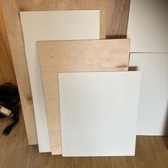ベニヤ板半端物10枚☆建築資材☆木板☆DIY☆薄くて軽い板の画像