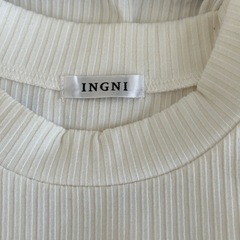 INGNIトップスの画像