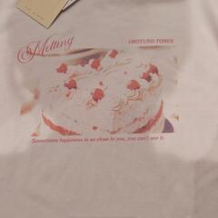 新品 タグ付き 辻希美プロデュースブランド アンジュシャルム ケーキ柄Tシャツの画像