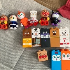 取引中　アンパンマンブロック2箱＋おまけブロックの画像