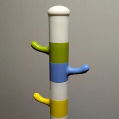 可愛いクローキング☆美品子供用バッグ、帽子、洋服掛けに☆ワードローブ IKEA KROKIG中古家具【おまとめ2万円以上で送料無料】熊本限定の画像