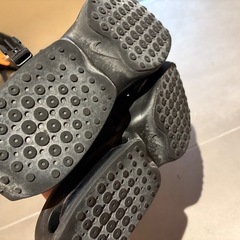 NIKEブラックサンダルの画像