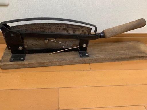 藁を切る道具