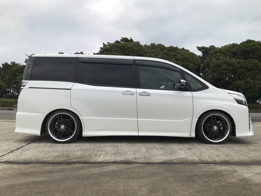 レーベンハートキャンベル19インチ4本セットホイールタイヤ