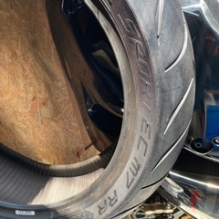 バイクタイヤの画像